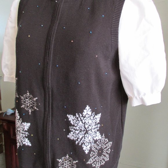 Holiday Snowflake Sweater Vest - Picture 2 of 4